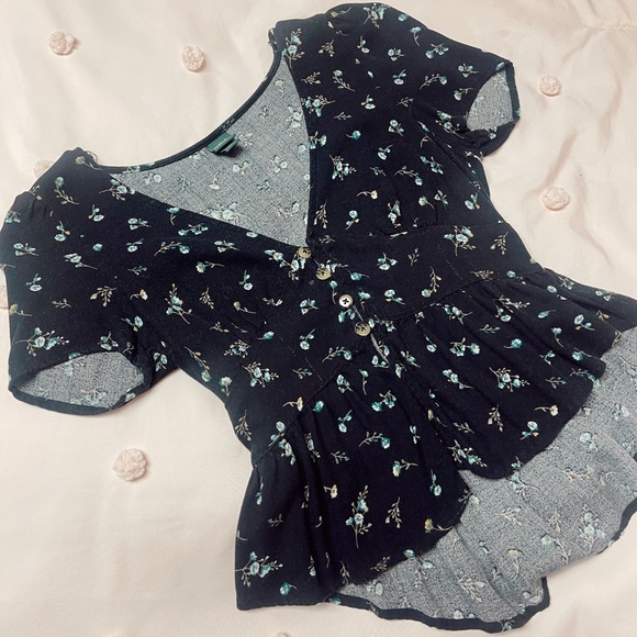 wild fable button front crop top - Picture 2 of 2